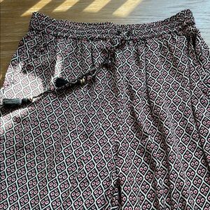 Women's Elastic Waist Geometric Print Pants - Black & Pink